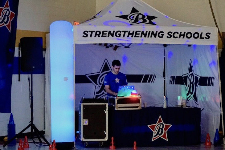 <p>A DJ and strobe lights made the Glow Run really fun for kids.</p>
